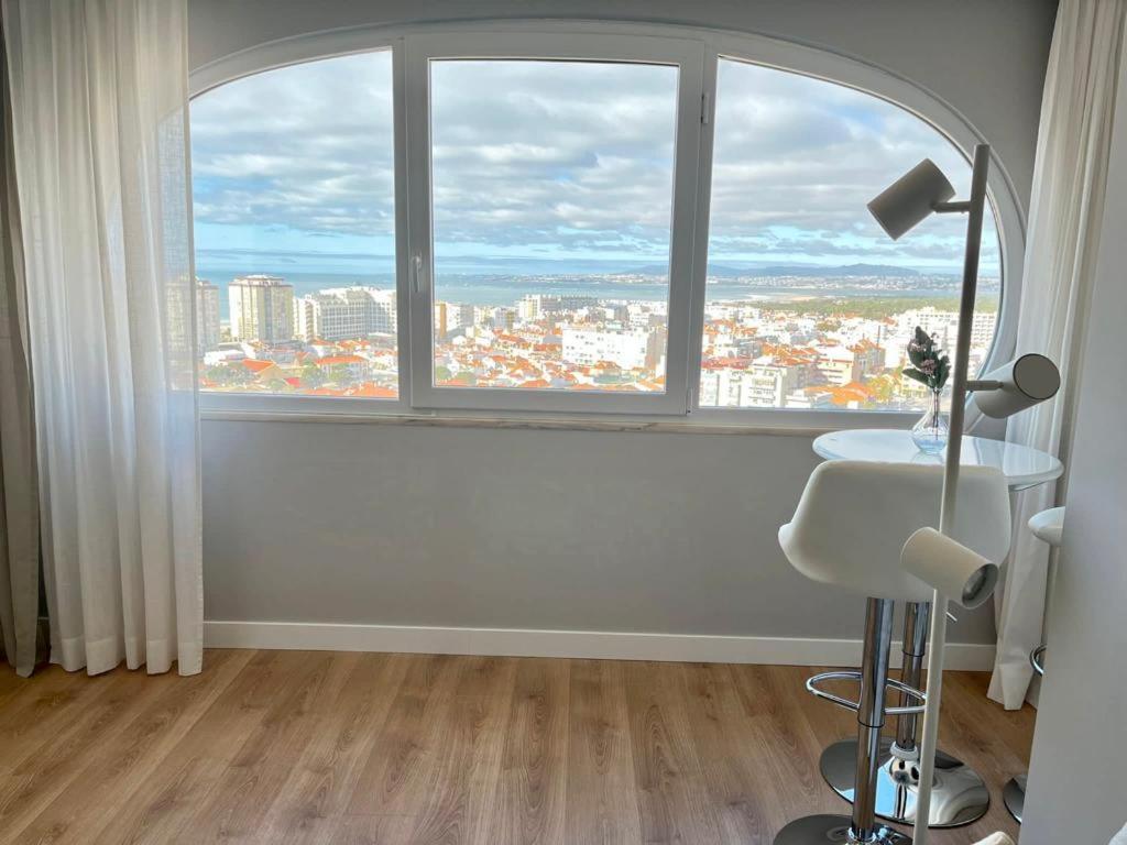 T2 Com Uma Vista Deslumbrante Sobre O Atlantico! Διαμέρισμα Costa de Caparica Εξωτερικό φωτογραφία