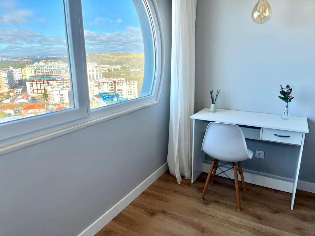 T2 Com Uma Vista Deslumbrante Sobre O Atlantico! Διαμέρισμα Costa de Caparica Εξωτερικό φωτογραφία